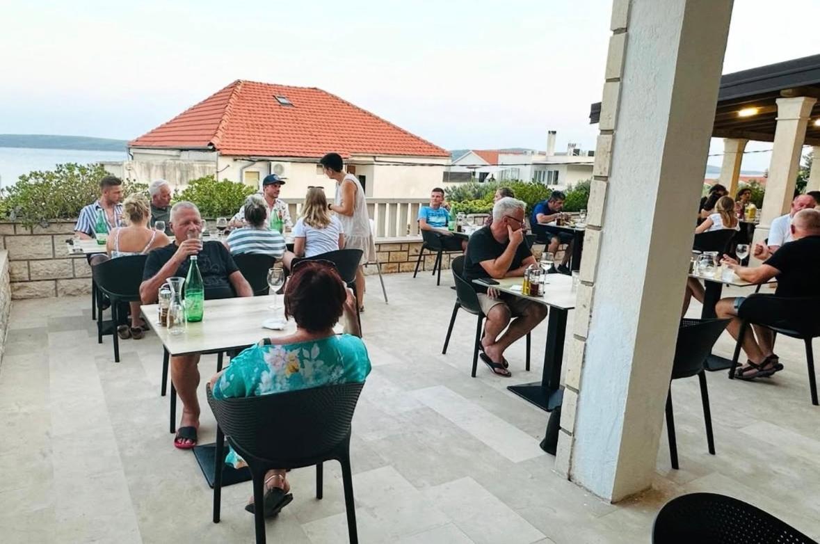 Bed and Breakfast Pansion Braco Zavala Exterior foto